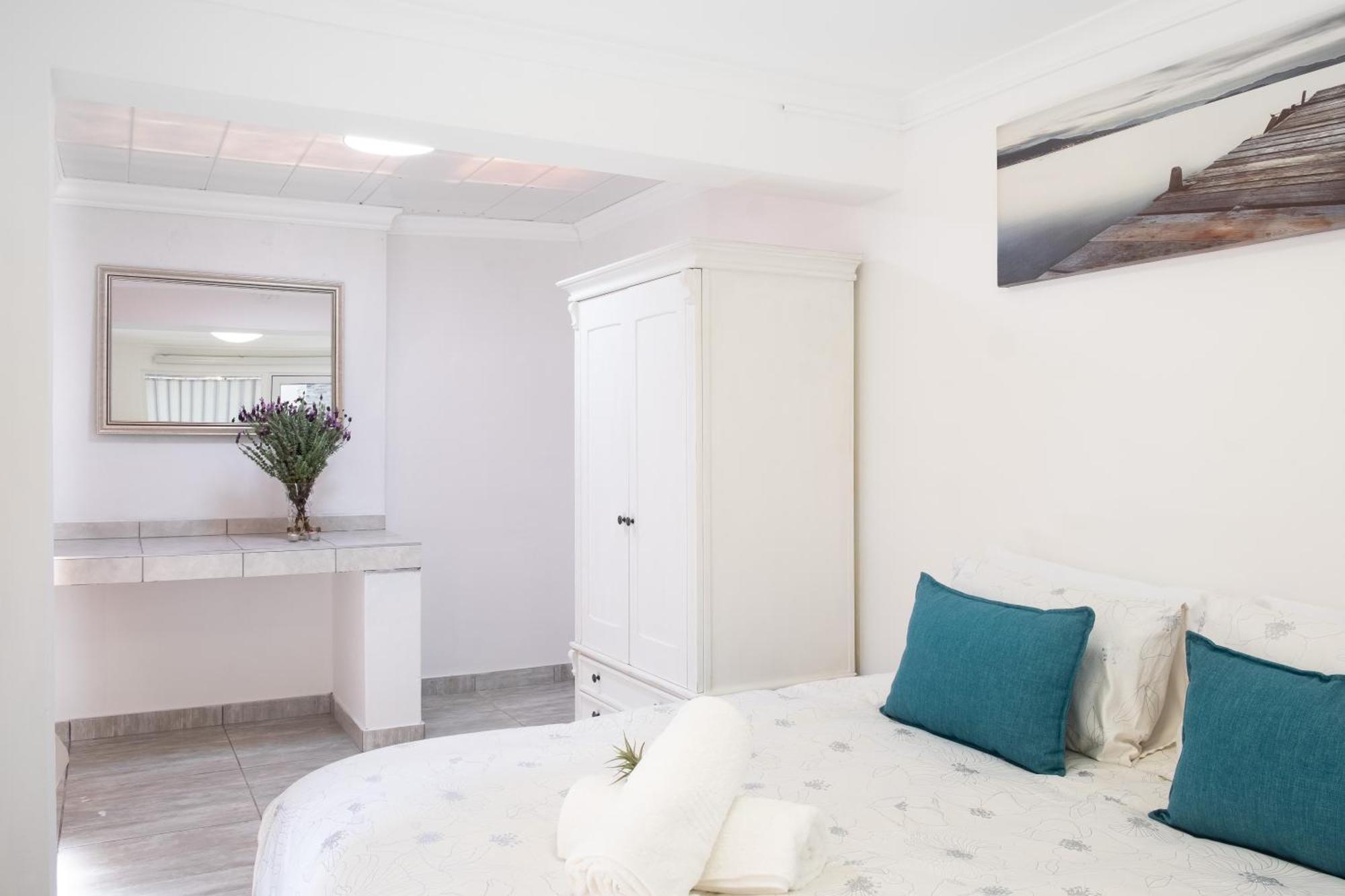 Sa Shores 32 On George Road Britannia Bay Holiday home St Helena Bay